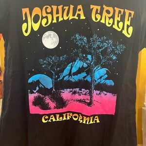Joshua Tree Graphic Tee - Black